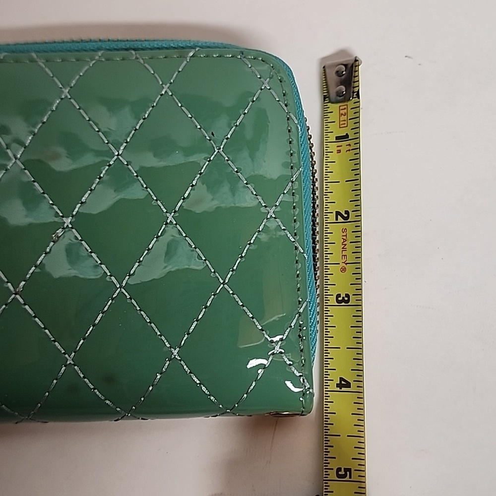 Vegan Green Quilted Women's Wallet Wristlet By Handbag Republic - Picture 7 of 7